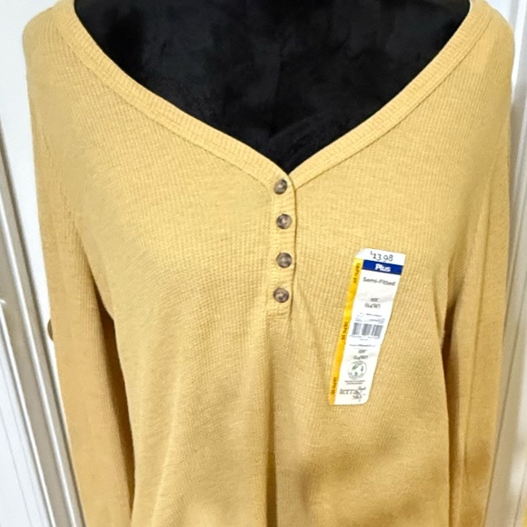 Yellow Button-Front Sweater - Picture 2 of 11